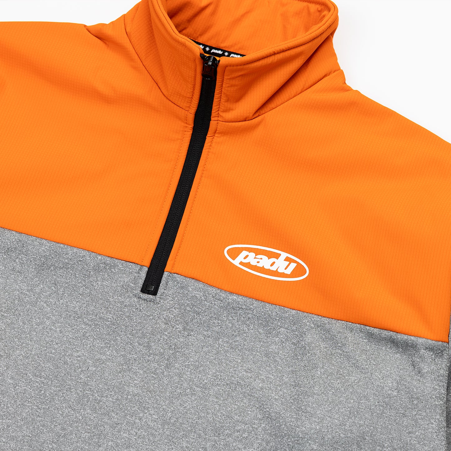 QUARTER ZIP