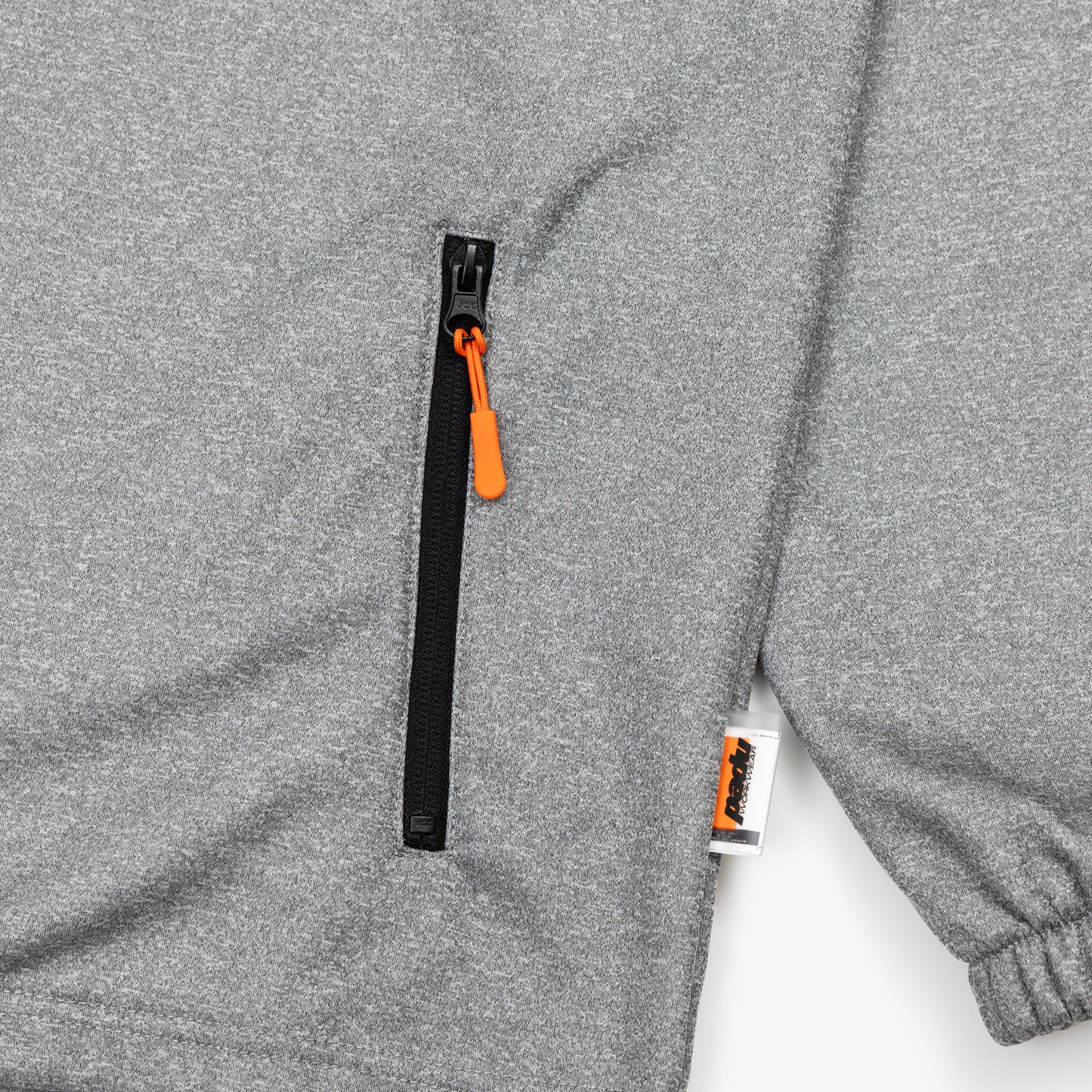 QUARTER ZIP
